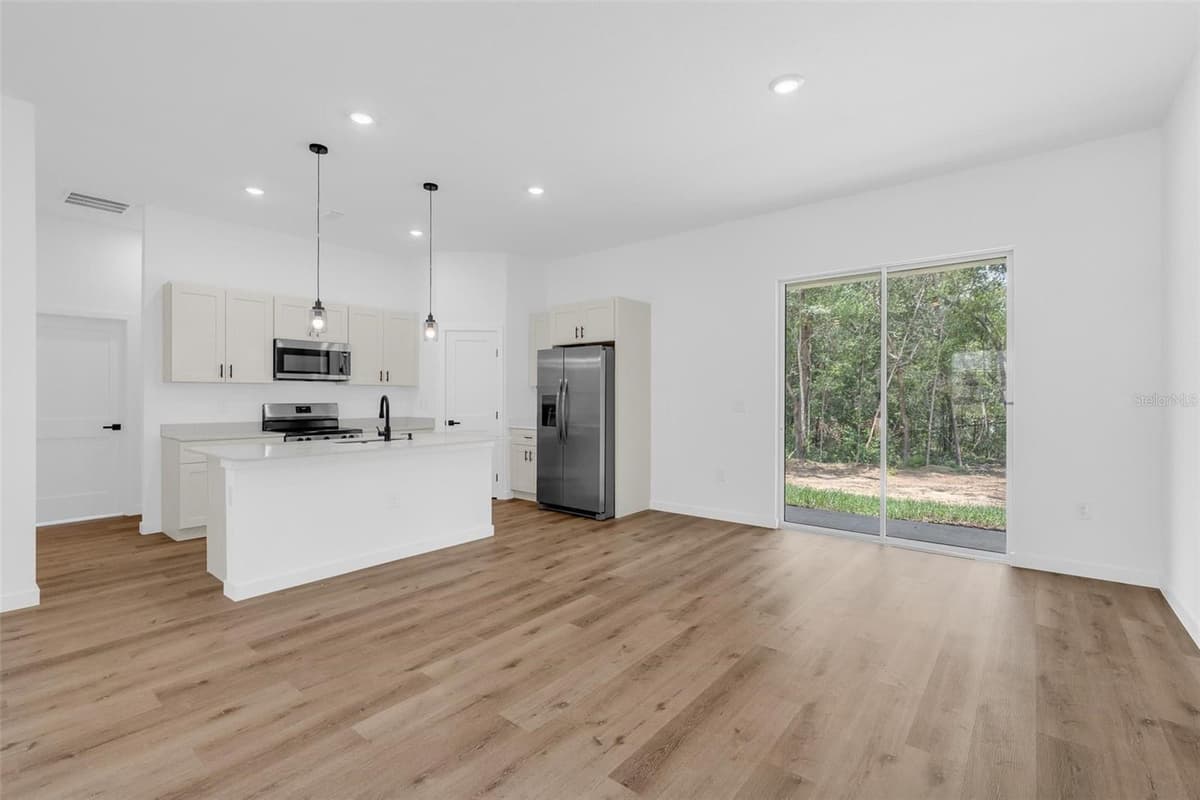 10615 DIDISCUS DRIVE — photo 7 of 37