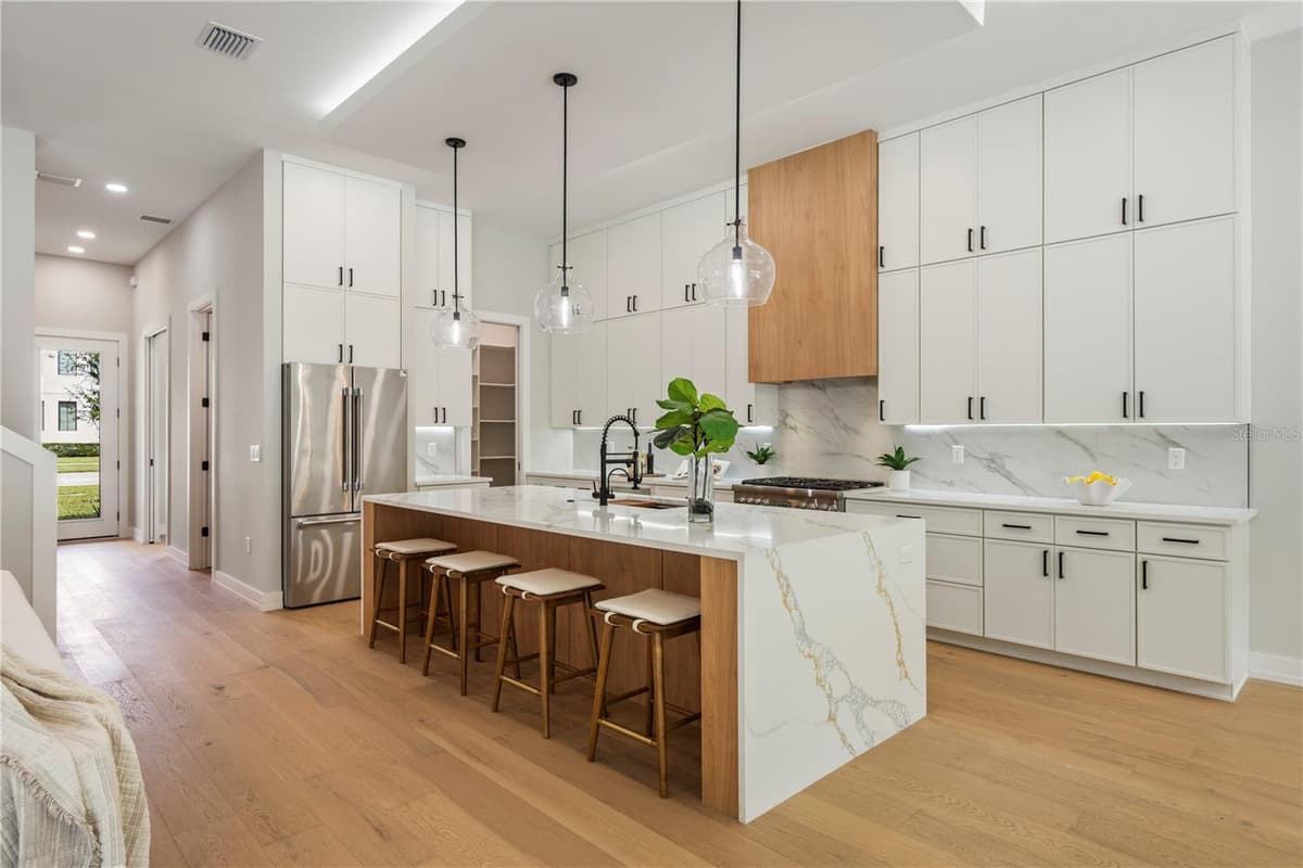 1702 ARBOR PARK DRIVE — photo 12 of 49
