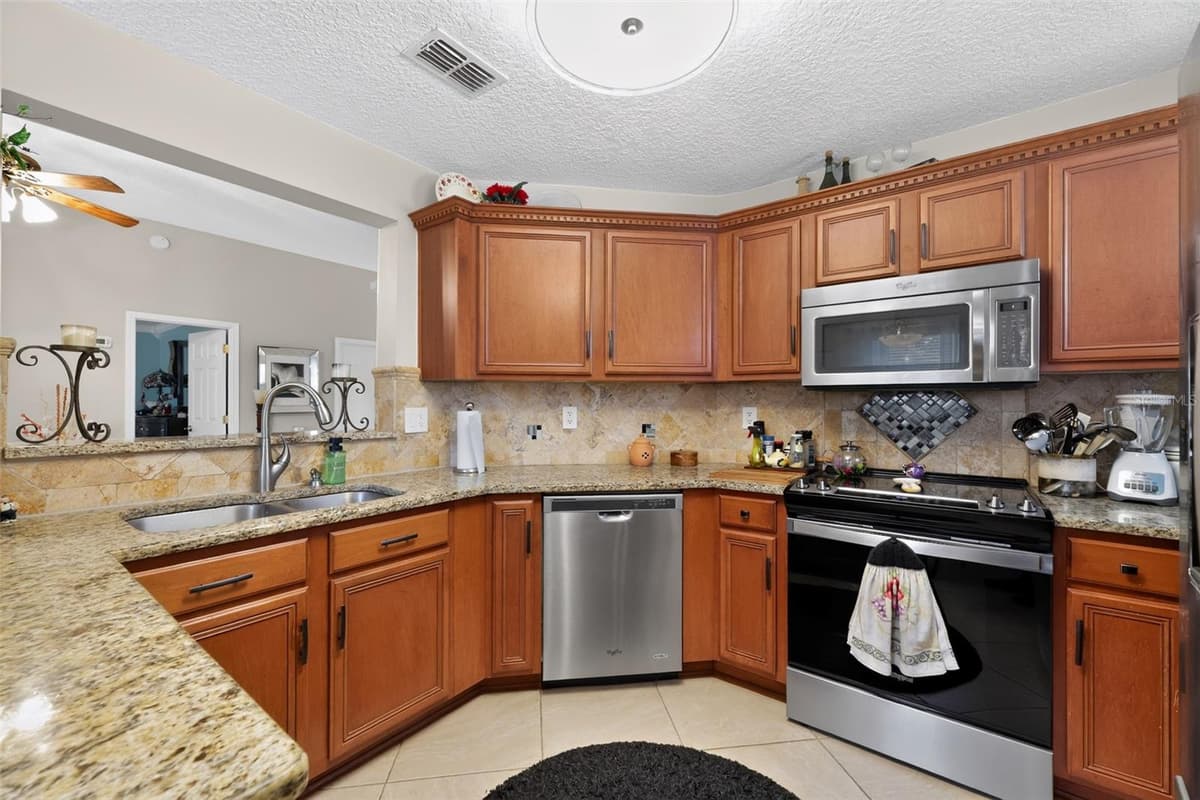 590 ASHCROFT LANDING DRIVE — photo 13 of 34