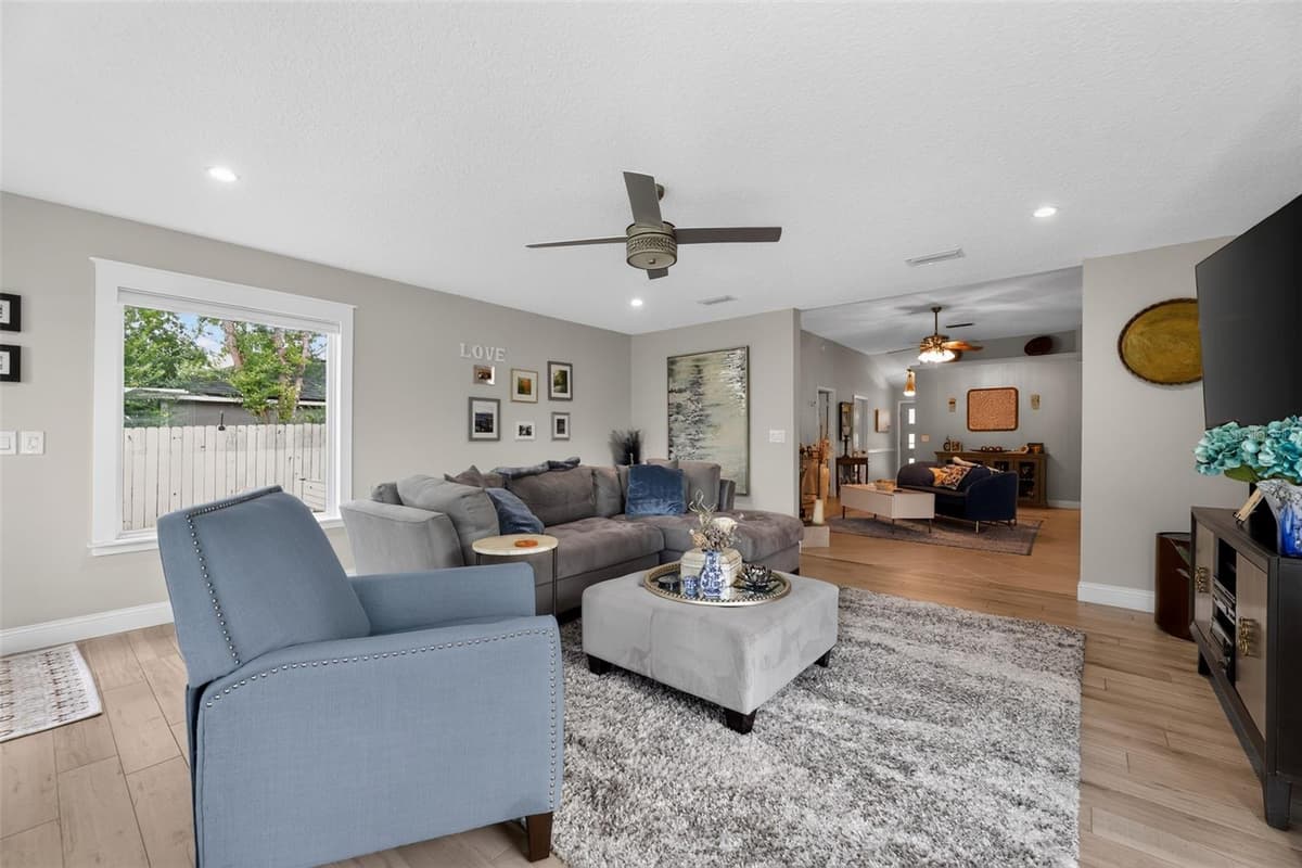 590 ASHCROFT LANDING DRIVE — photo 5 of 34
