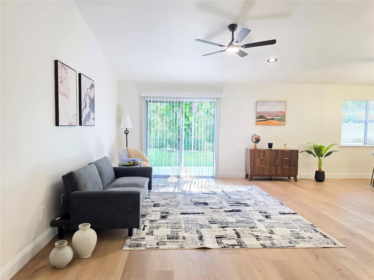 850 ARIES ROAD — photo 9 of 43