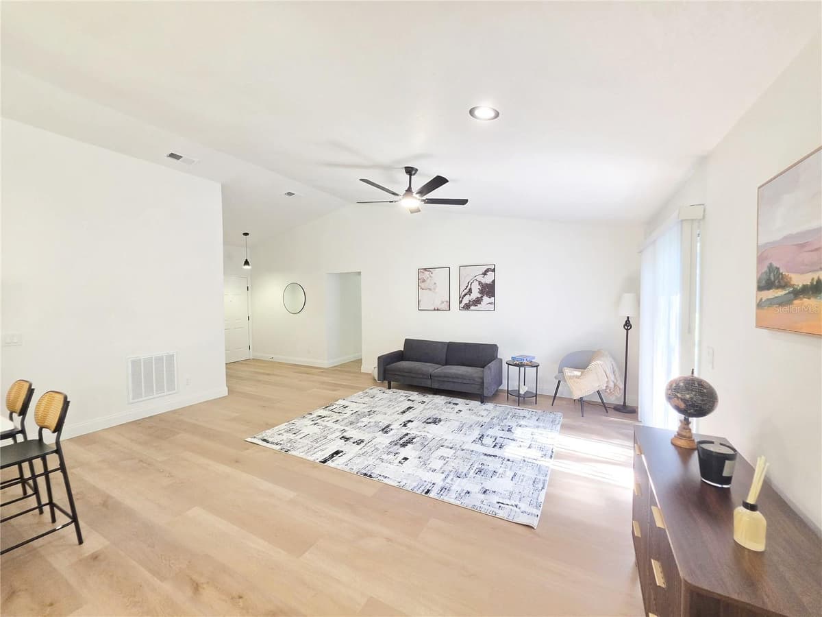 850 ARIES ROAD — photo 8 of 43