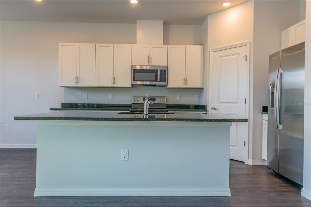 1348 PALAU STREET — photo 7 of 50