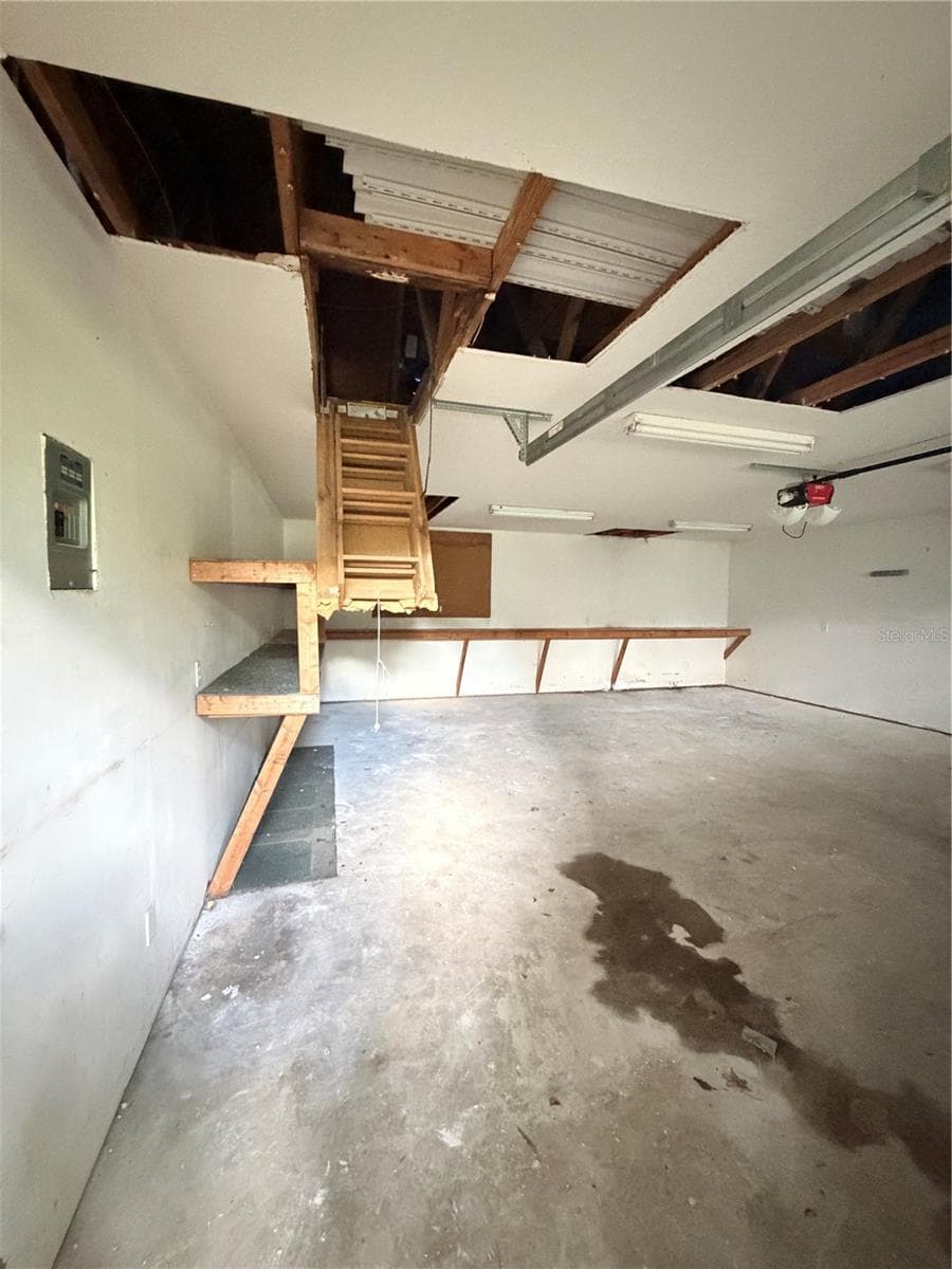 10596 RUTGERS ROAD — photo 18 of 31