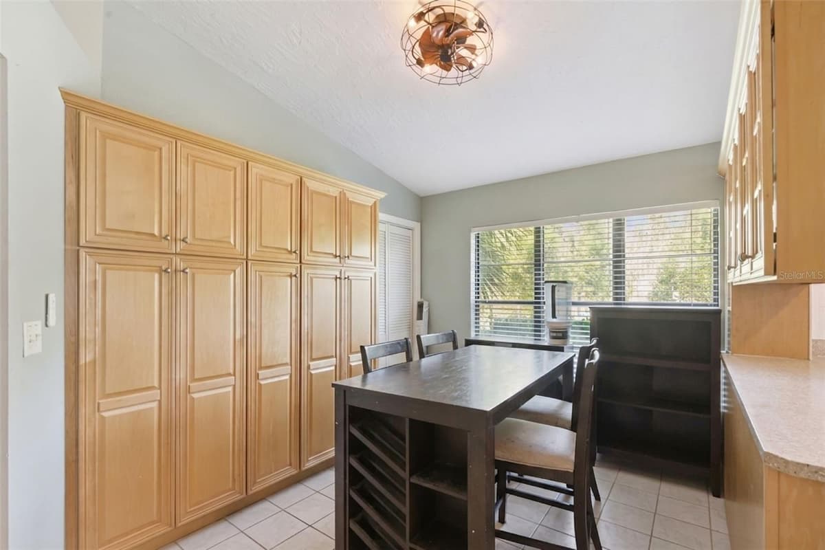 25 LAKEWOOD CAUSEWAY — photo 11 of 52