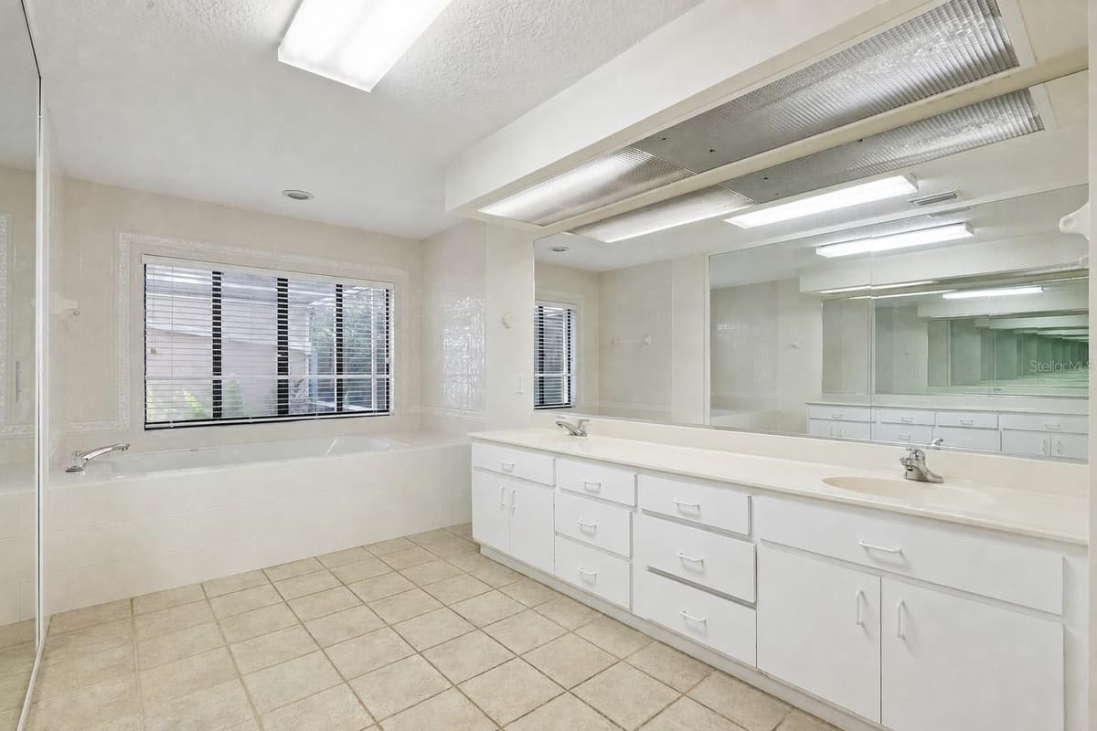 25 LAKEWOOD CAUSEWAY — photo 19 of 52