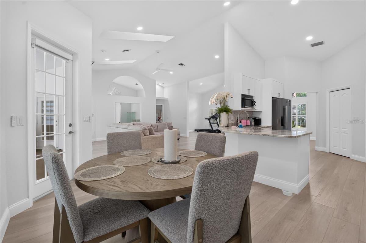 58 GOLF VIEW DRIVE — photo 19 of 44