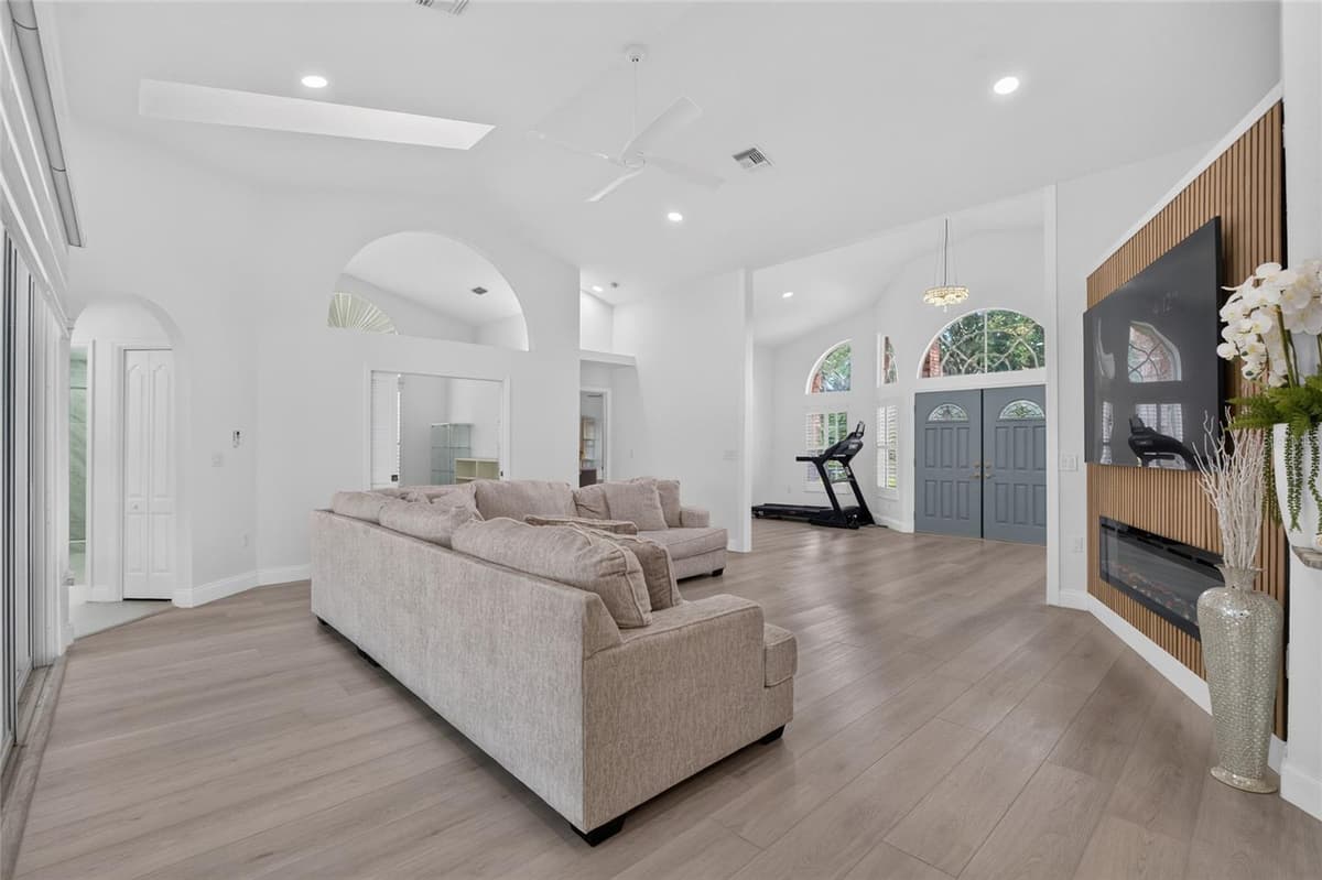 58 GOLF VIEW DRIVE — photo 13 of 44