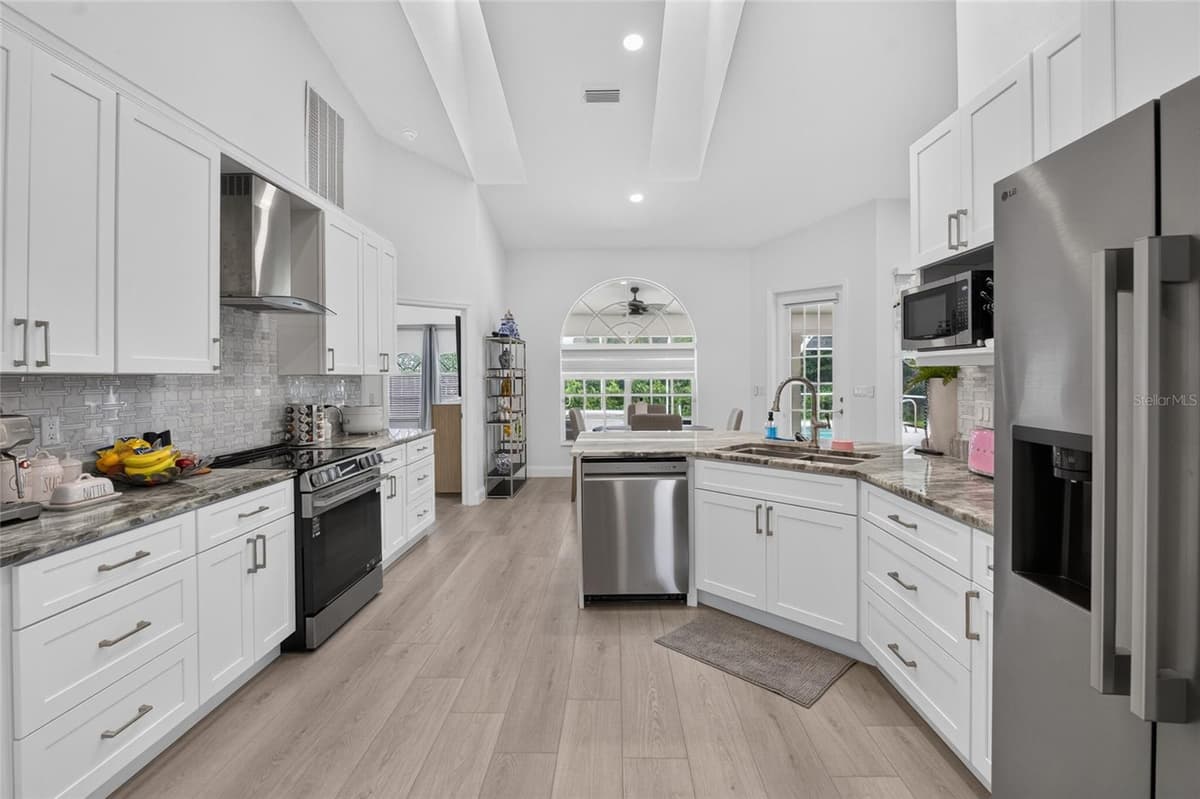 58 GOLF VIEW DRIVE — photo 15 of 44