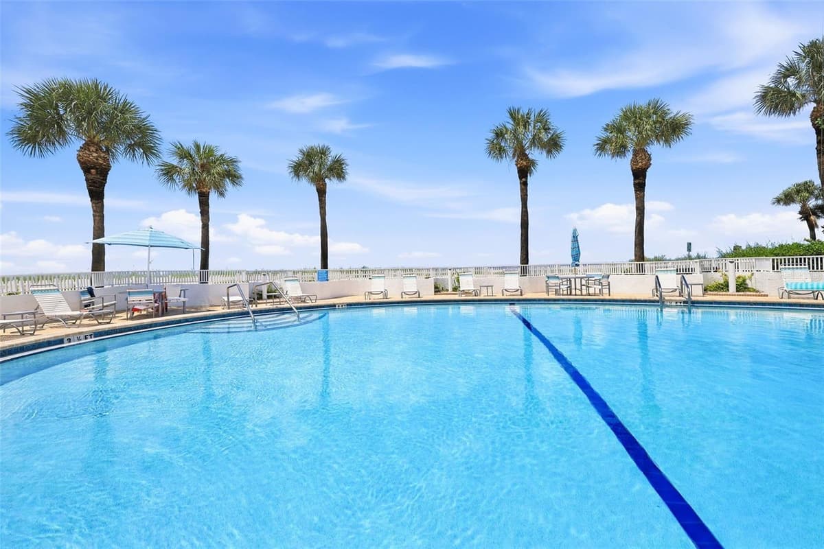 1586 GULF BOULEVARD — photo 45 of 62