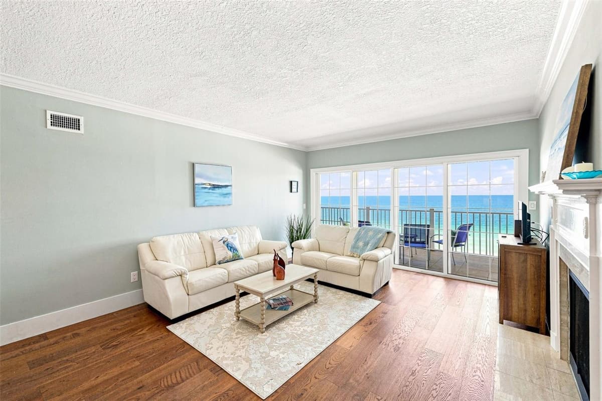 1586 GULF BOULEVARD — photo 13 of 62