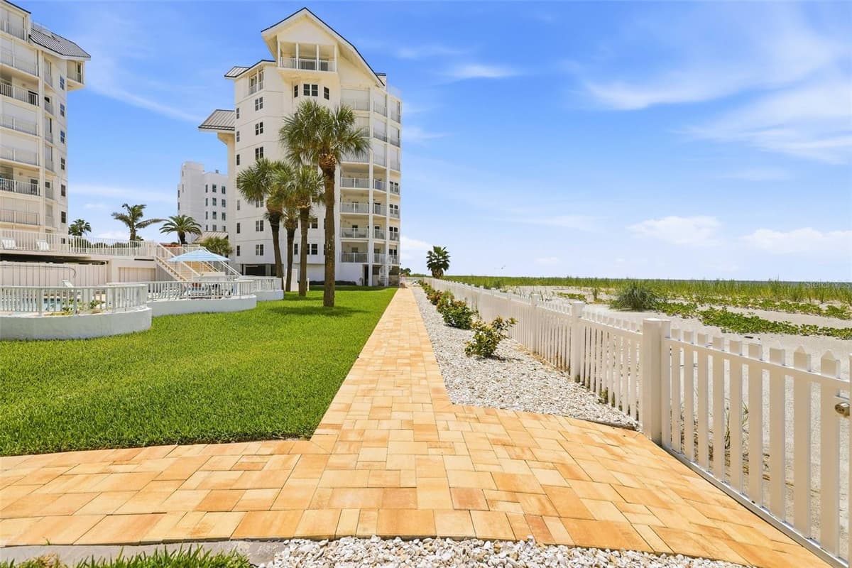 1586 GULF BOULEVARD — photo 50 of 62