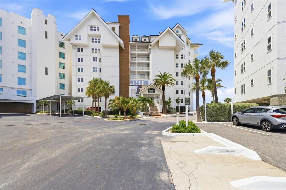 1586 GULF BOULEVARD — photo 36 of 62