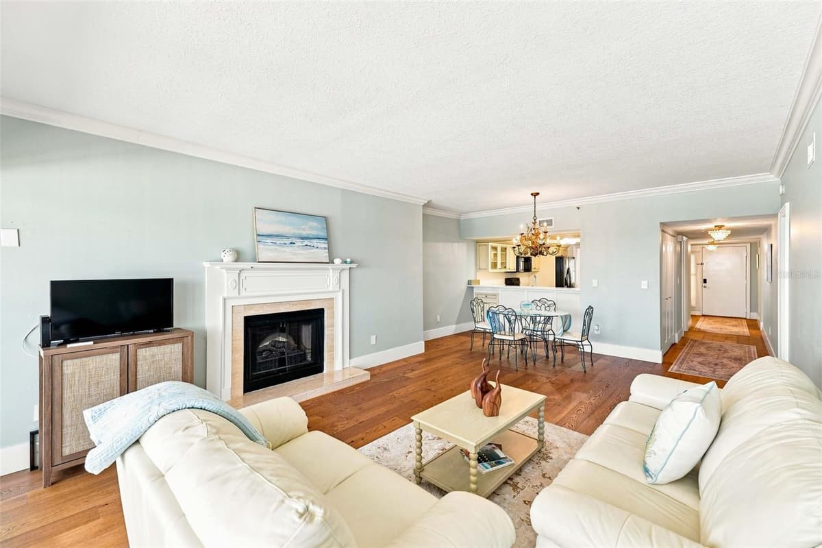 1586 GULF BOULEVARD — photo 15 of 62