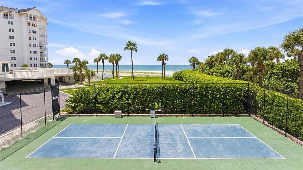 1586 GULF BOULEVARD — photo 49 of 62