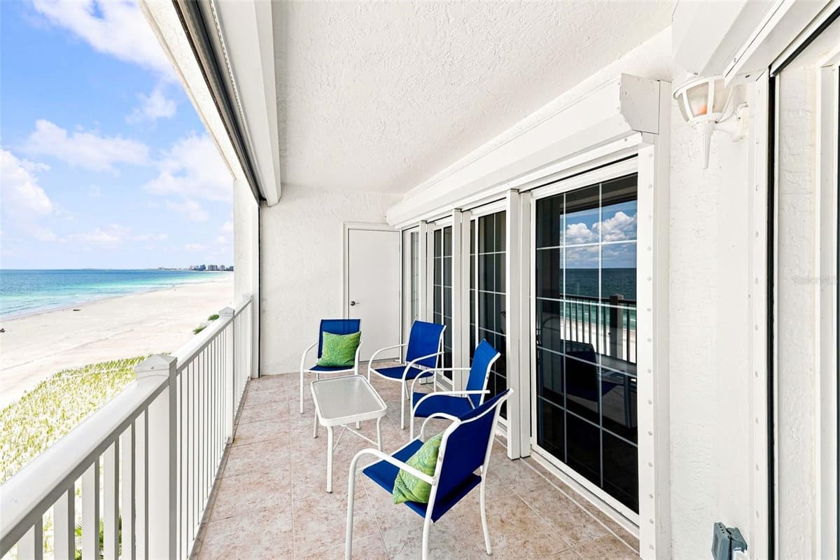 1586 GULF BOULEVARD — photo 26 of 62