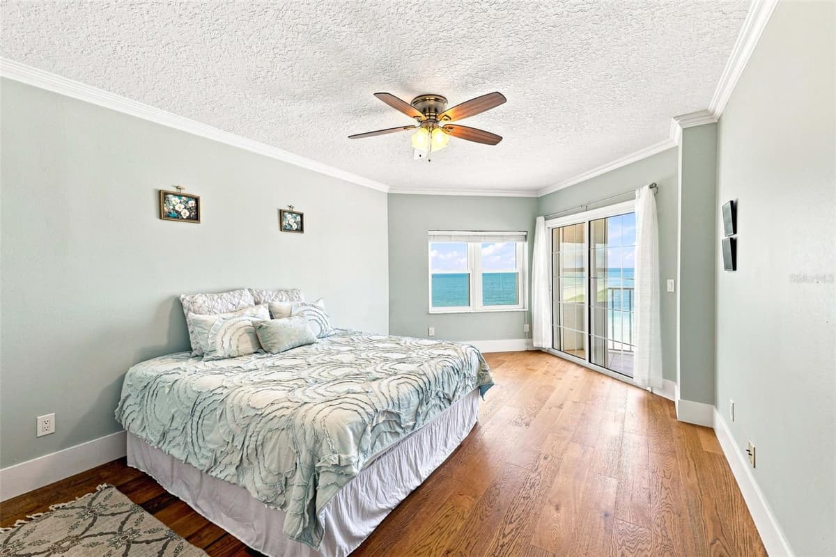 1586 GULF BOULEVARD — photo 24 of 62