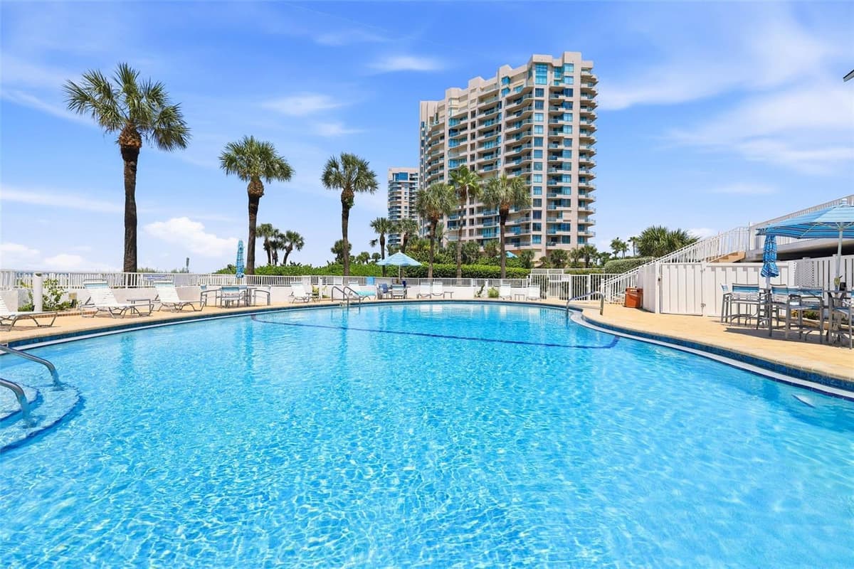 1586 GULF BOULEVARD — photo 44 of 62