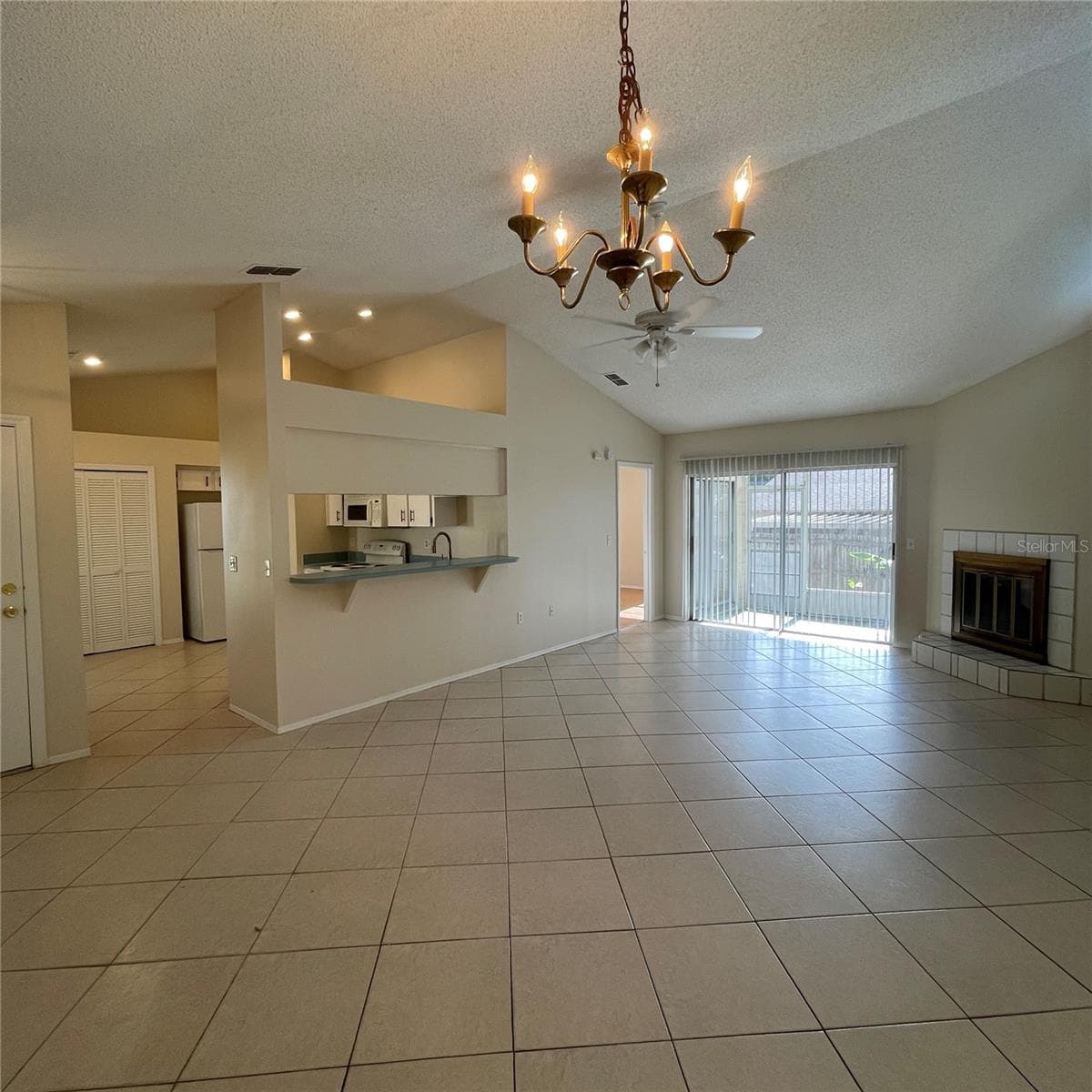 504 LAKE DEXTER BOULEVARD — photo 3 of 30