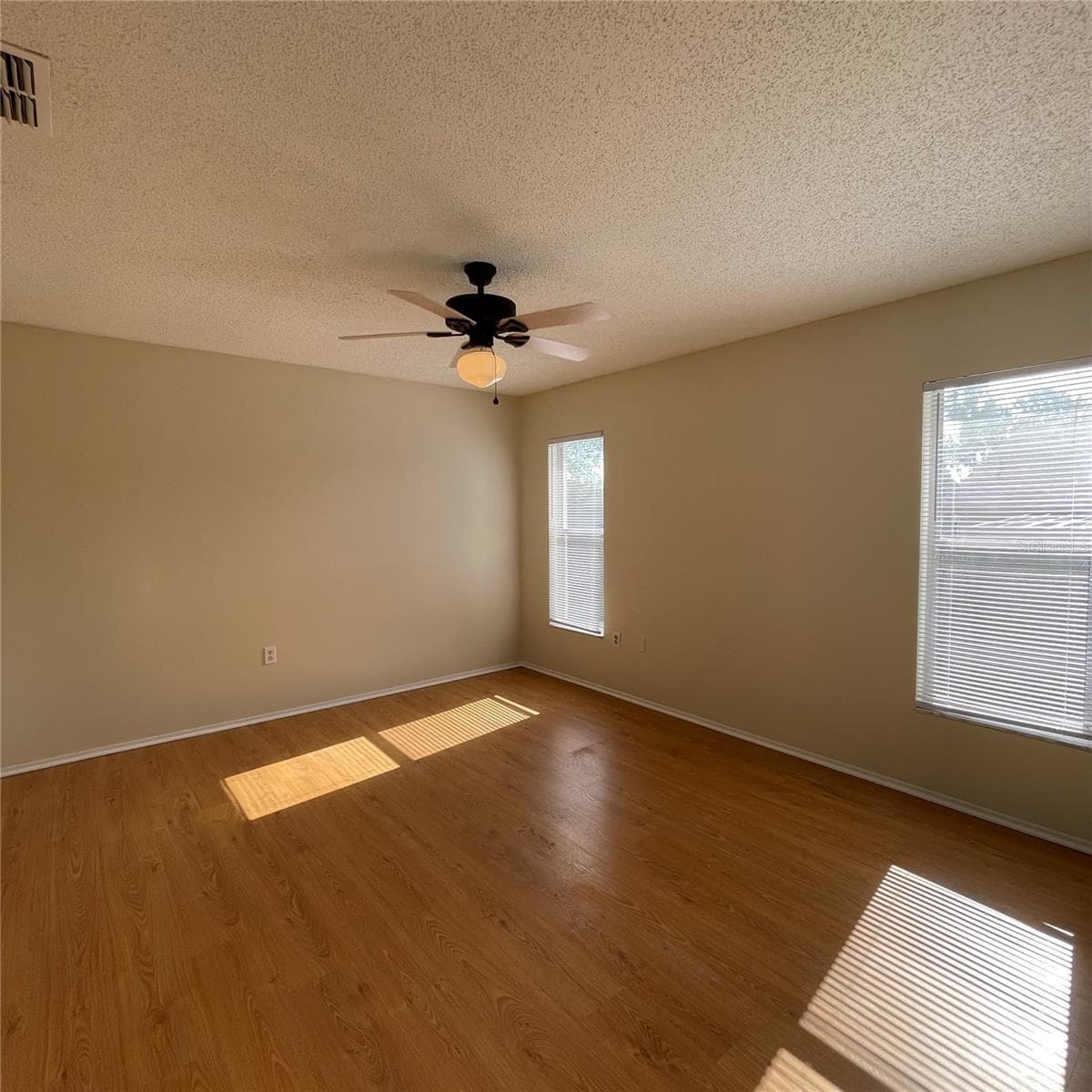 504 LAKE DEXTER BOULEVARD — photo 10 of 30