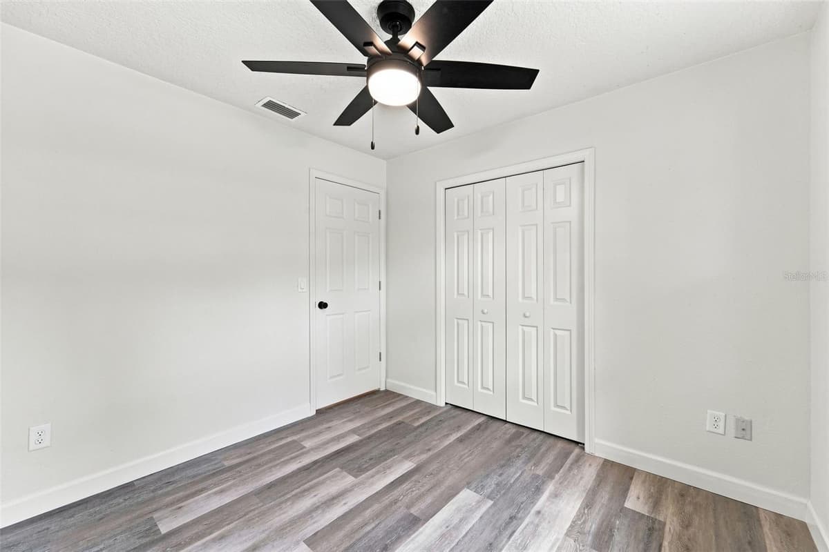 990 LISKEARD AVENUE — photo 12 of 29