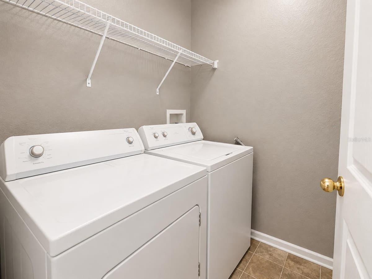3621 CONROY ROAD — photo 8 of 30