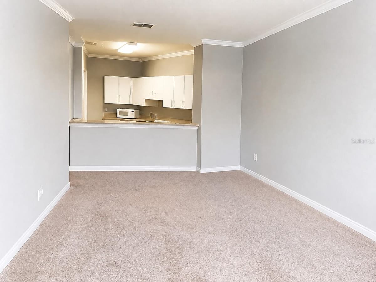 3621 CONROY ROAD — photo 7 of 30