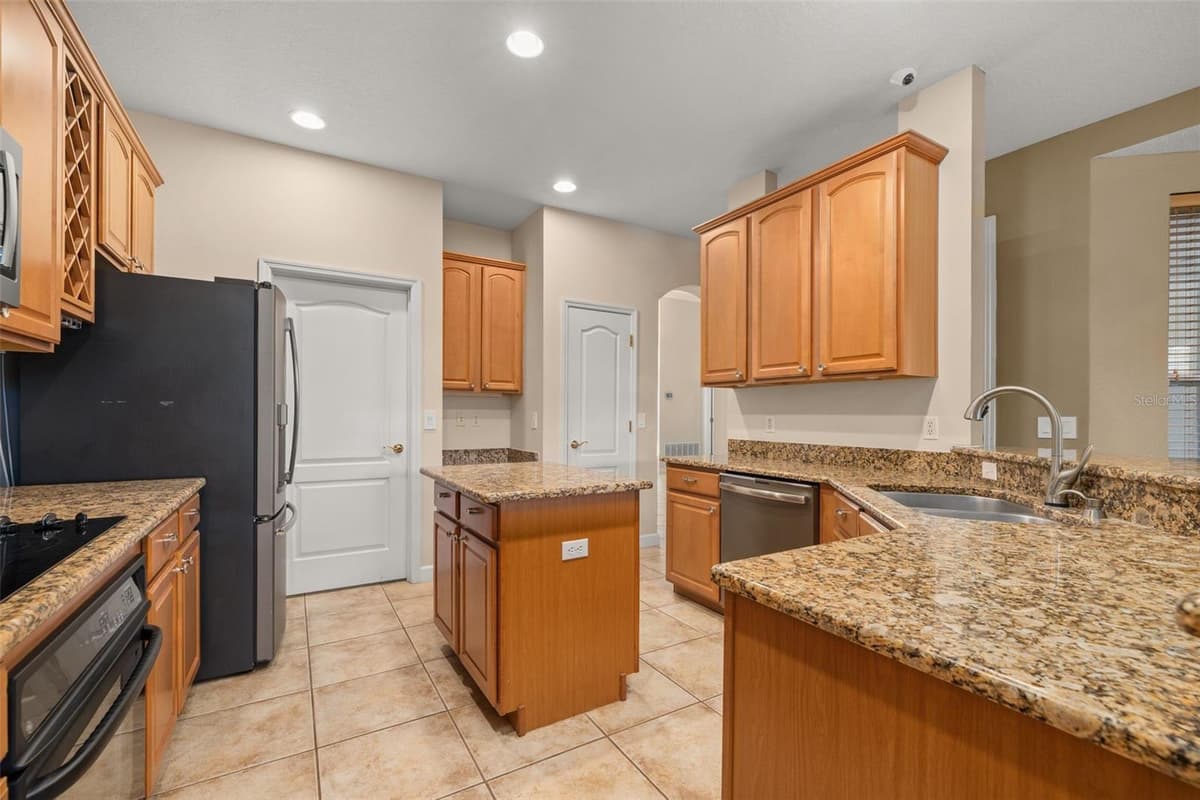 2039 HARBOR COVE WAY — photo 20 of 45