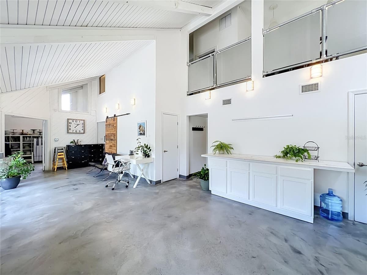 300 MAITLAND AVENUE — photo 10 of 54