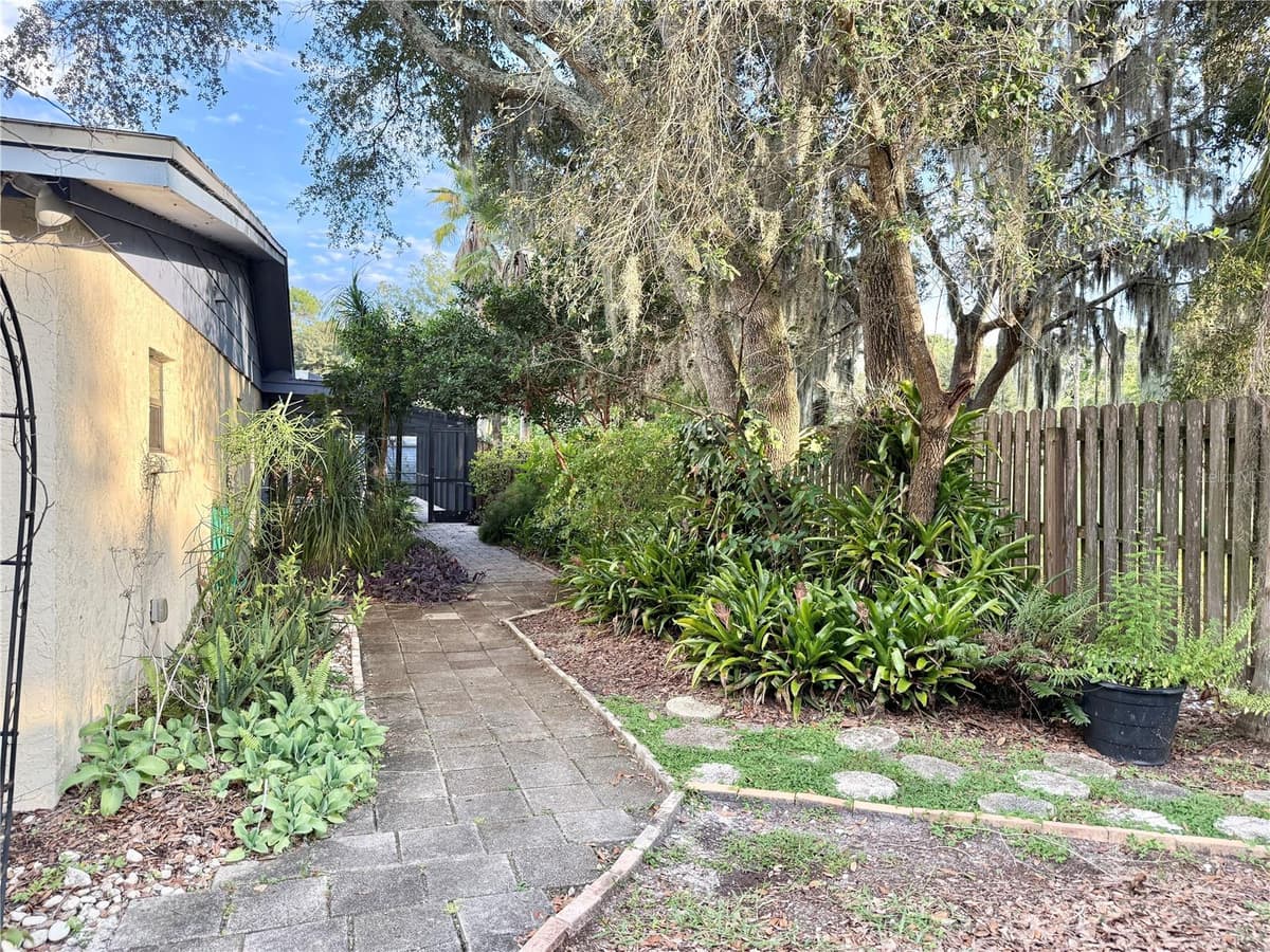 901 RIVER DRIVE — photo 65 of 73