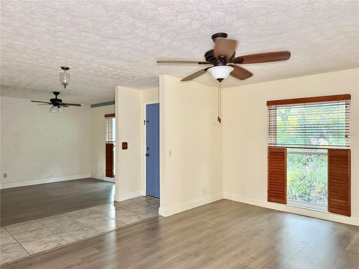 901 RIVER DRIVE — photo 10 of 73