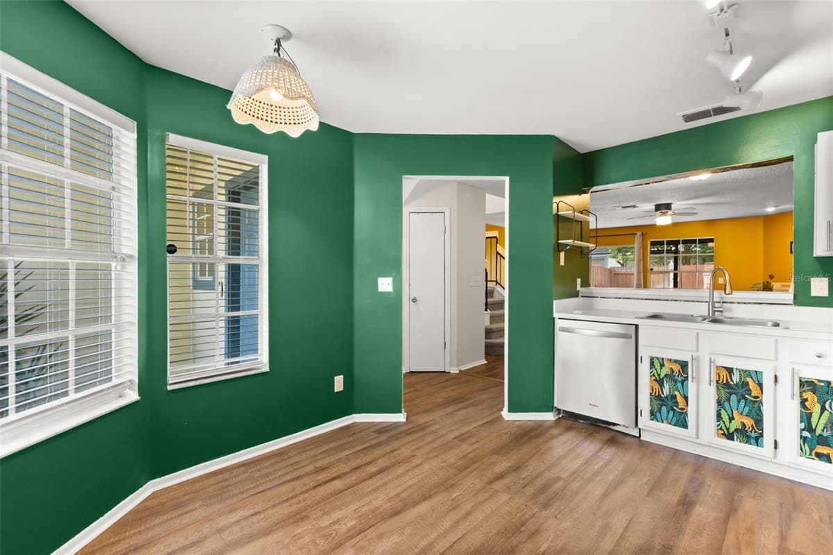 2776 LANCASTER COURT — photo 11 of 33