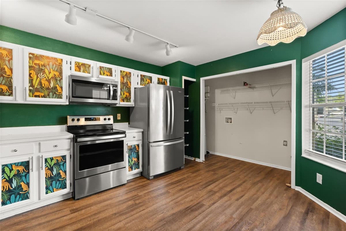 2776 LANCASTER COURT — photo 10 of 33
