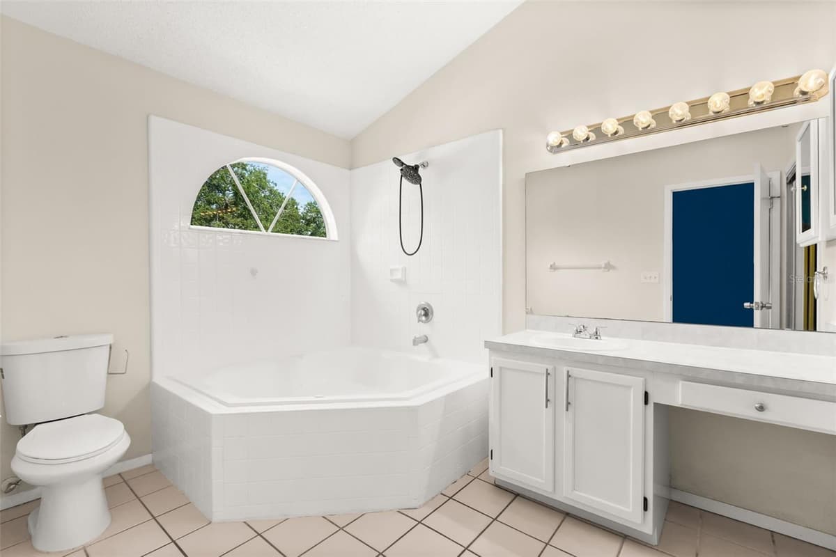 2776 LANCASTER COURT — photo 16 of 33