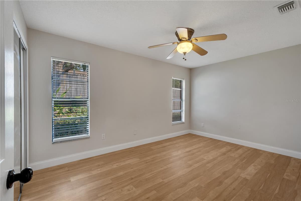 24 BAYRIDGE COURT — photo 45 of 55