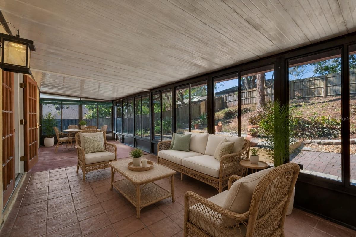 24 BAYRIDGE COURT — photo 50 of 55