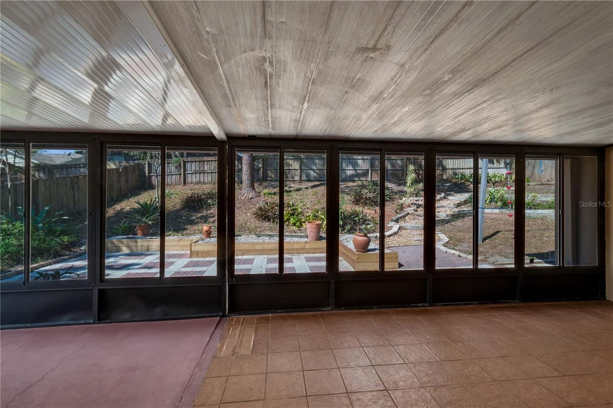 24 BAYRIDGE COURT — photo 48 of 55