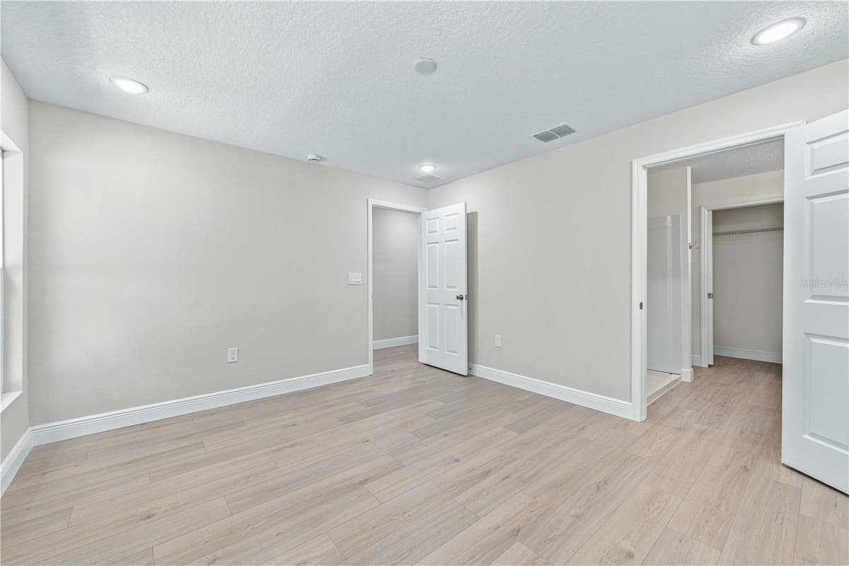 1233 3RD STREET — photo 19 of 25