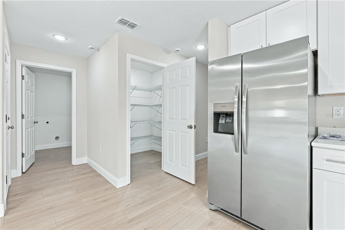1233 3RD STREET — photo 8 of 25