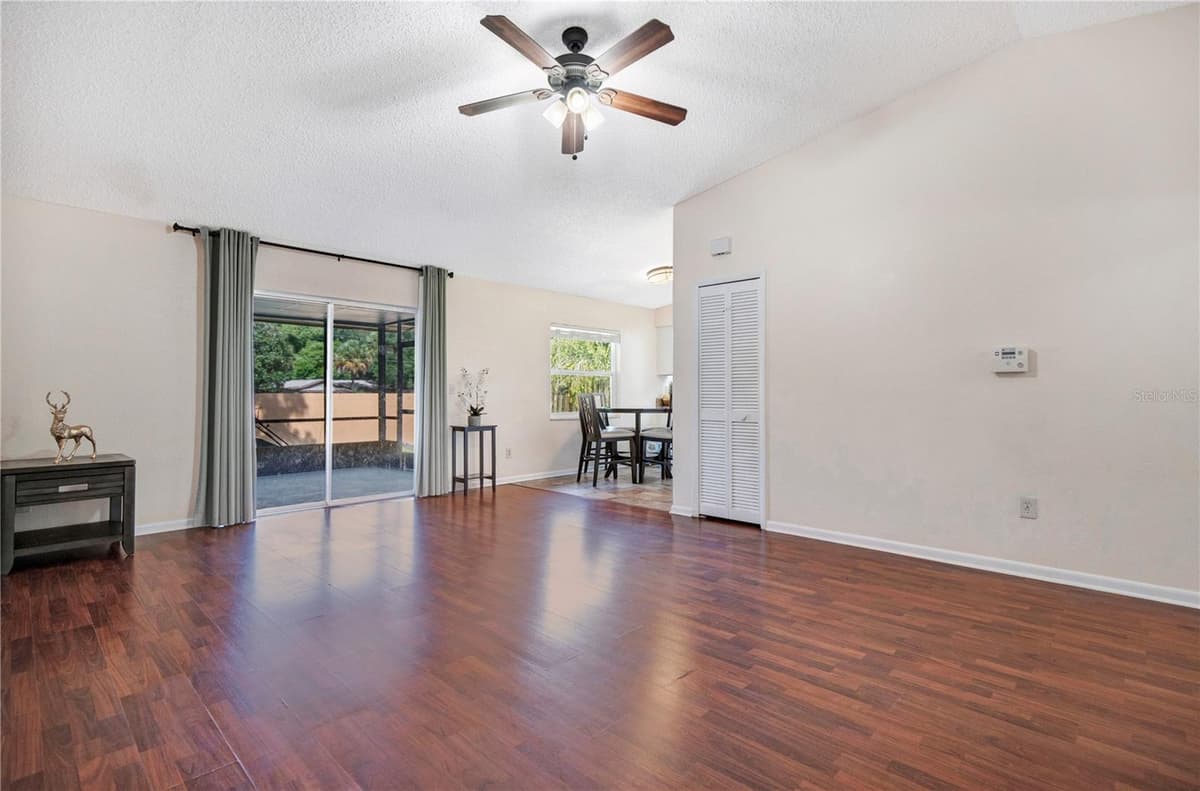 129 REEL COURT — photo 7 of 26