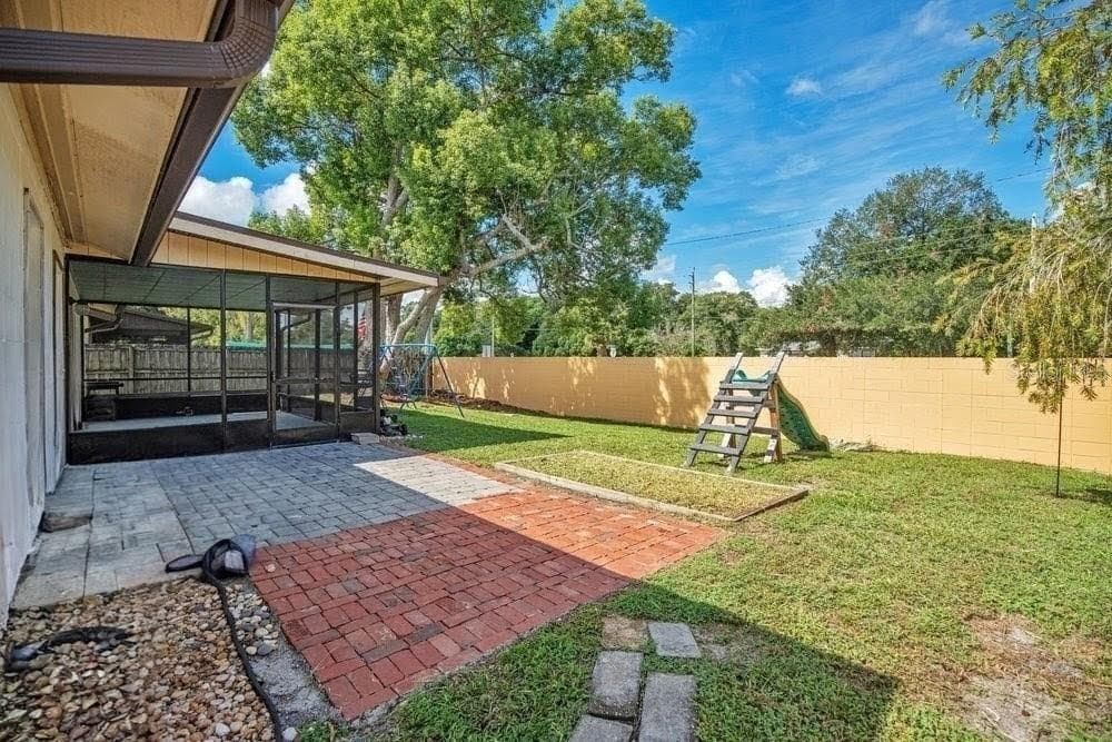 129 REEL COURT — photo 23 of 26