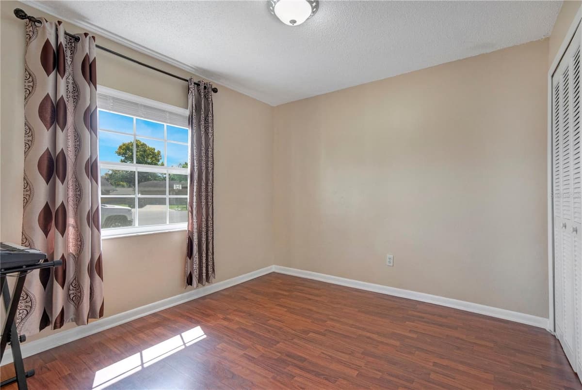 129 REEL COURT — photo 15 of 26