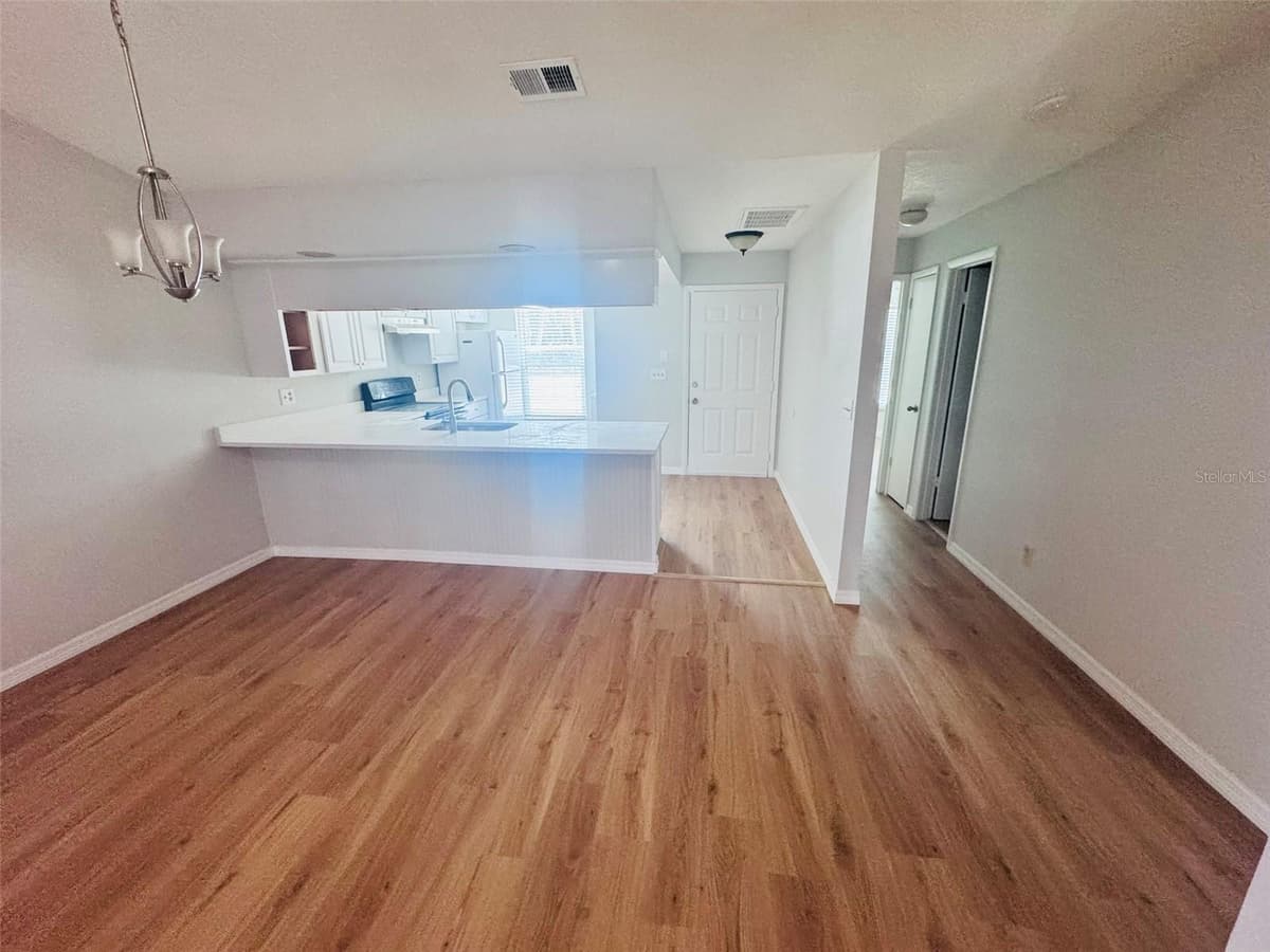 5151 GAINSVILLE DRIVE — photo 18 of 22