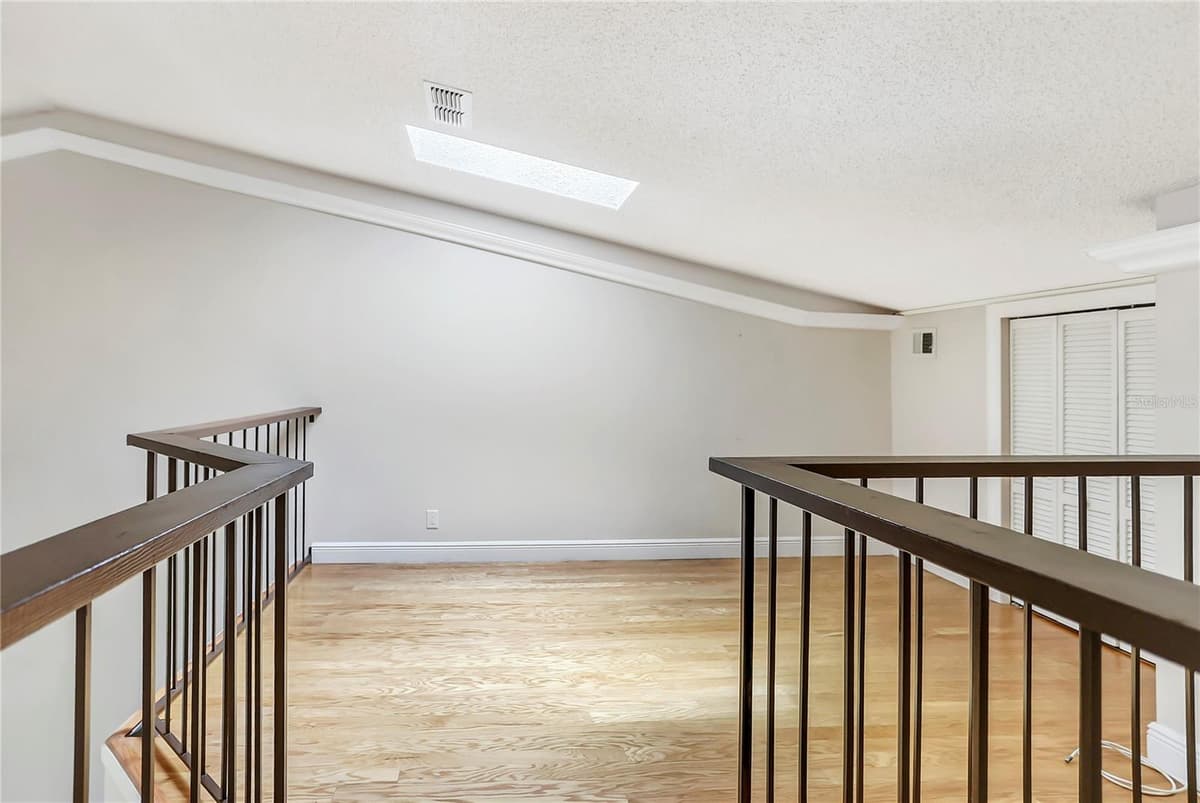605 CHESTNUT OAK CIRCLE — photo 23 of 40