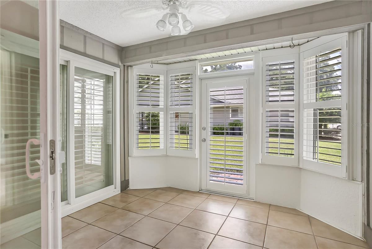 605 CHESTNUT OAK CIRCLE — photo 10 of 40