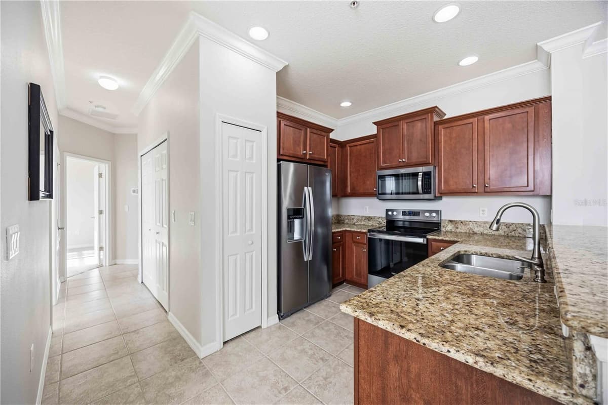 7927 LIMESTONE LANE — photo 12 of 31