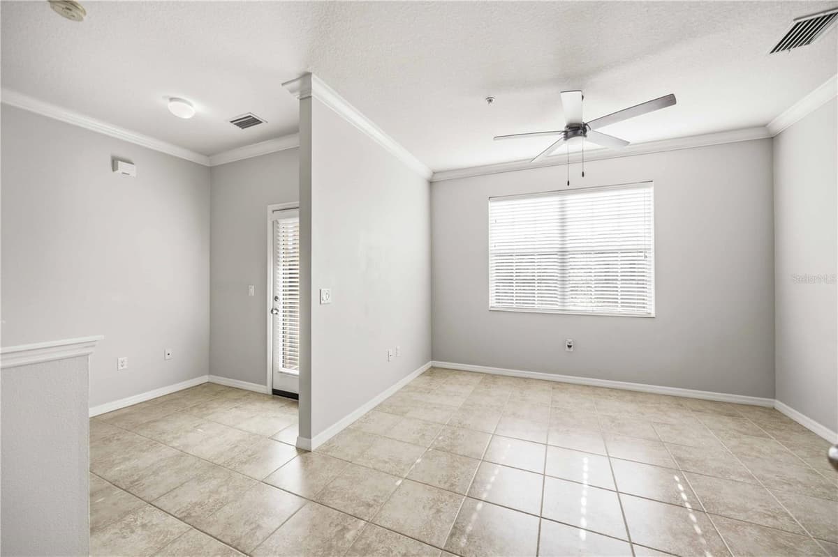 7927 LIMESTONE LANE — photo 5 of 31