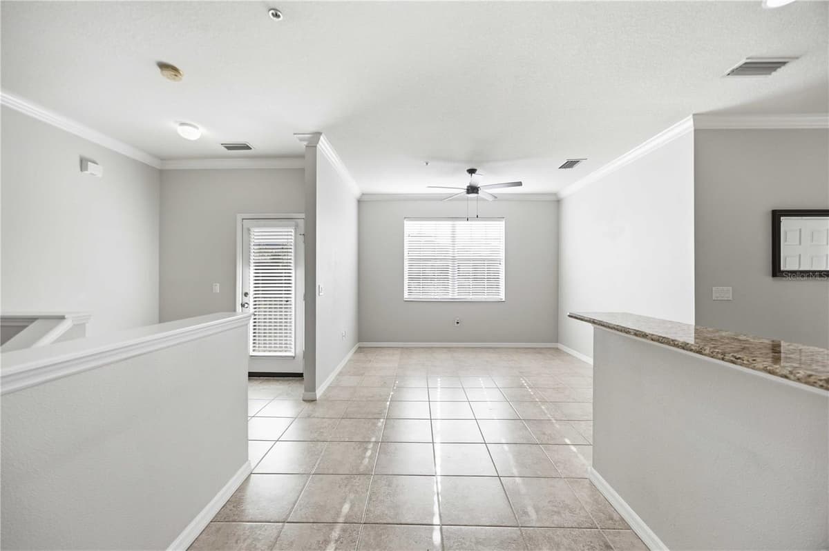 7927 LIMESTONE LANE — photo 4 of 31