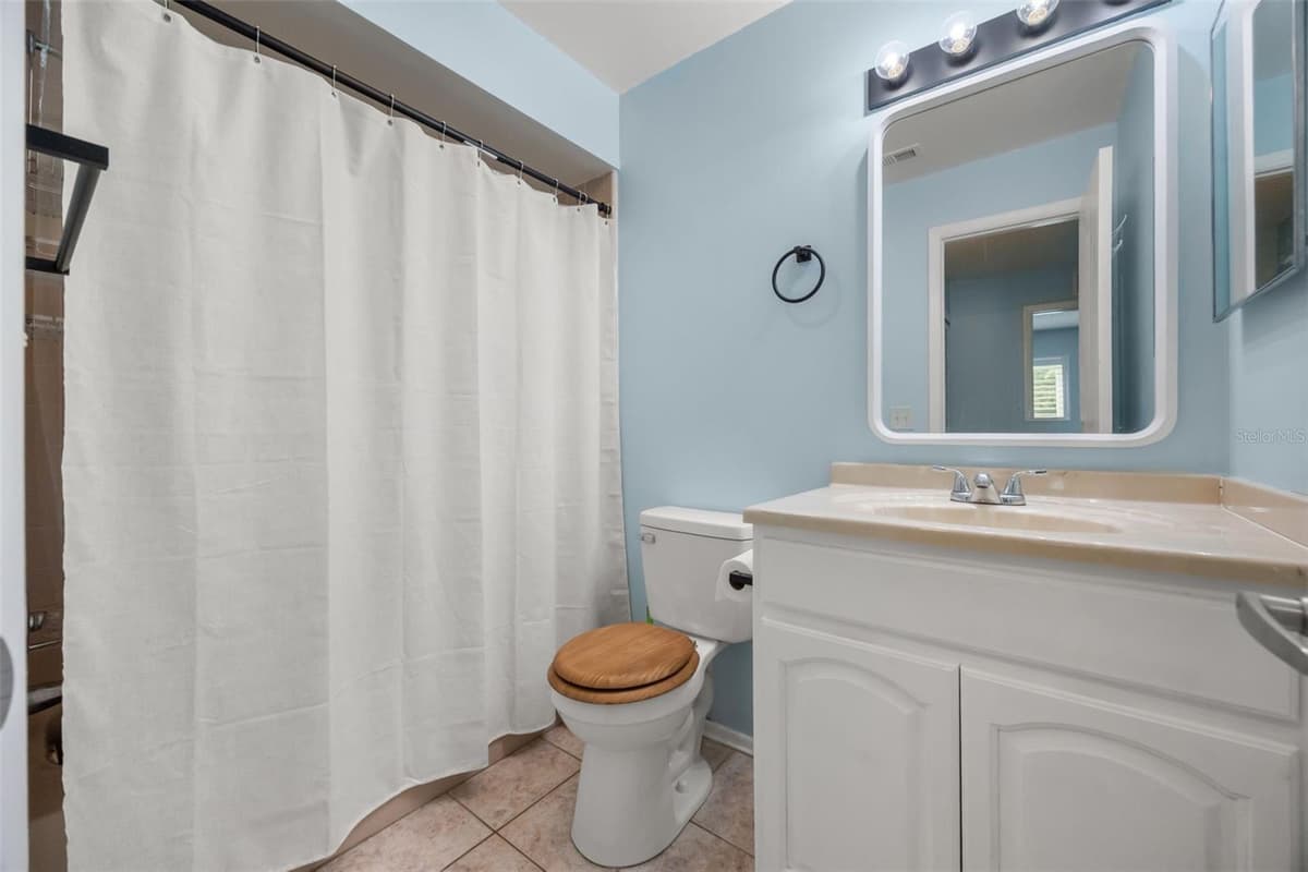 2642 MAJESTIC AVENUE — photo 24 of 37