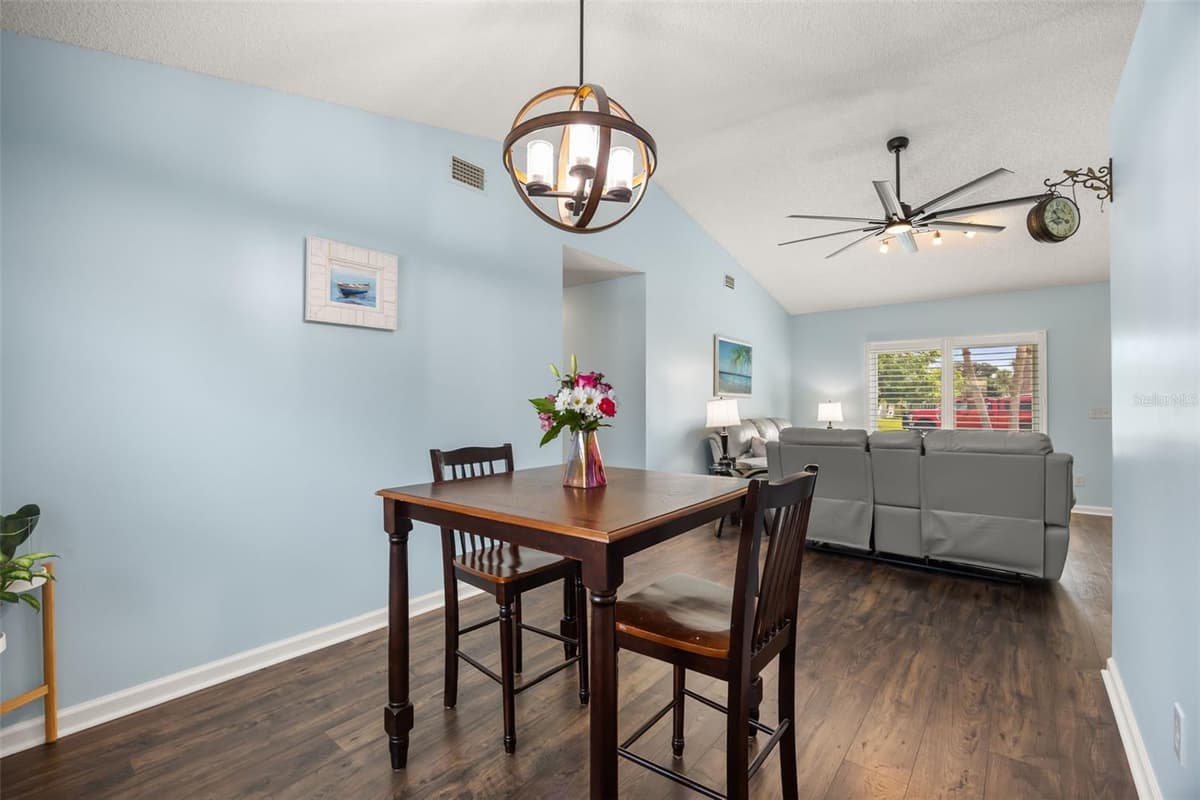2642 MAJESTIC AVENUE — photo 11 of 37